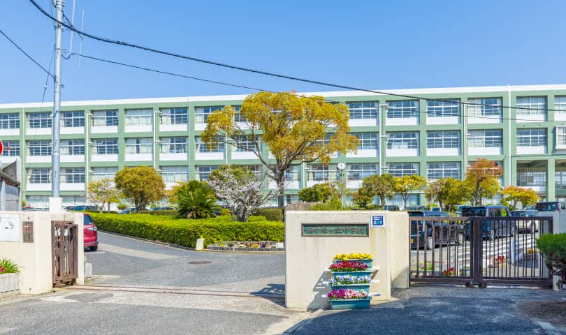 府中緑ヶ丘中学校
