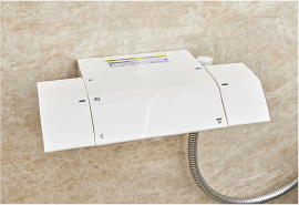 有機ガラス系新素材水栓（スクエアタイプ）