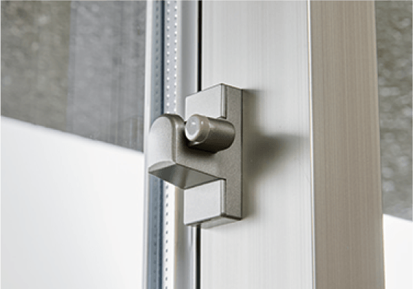 指詰め防止サッシ