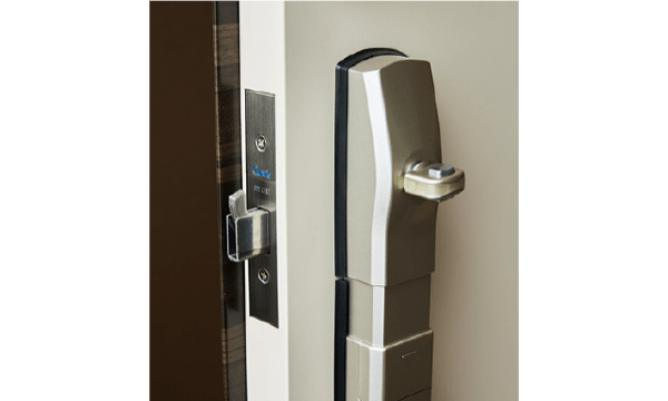 鎌付デッドボルト・防犯サムターン