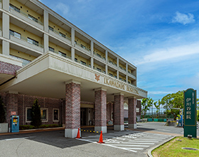 伊川谷病院 車約4分（約2,320ｍ）