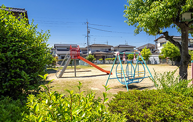 中庄こうがつぼ遊園 自転車5分（約950m）