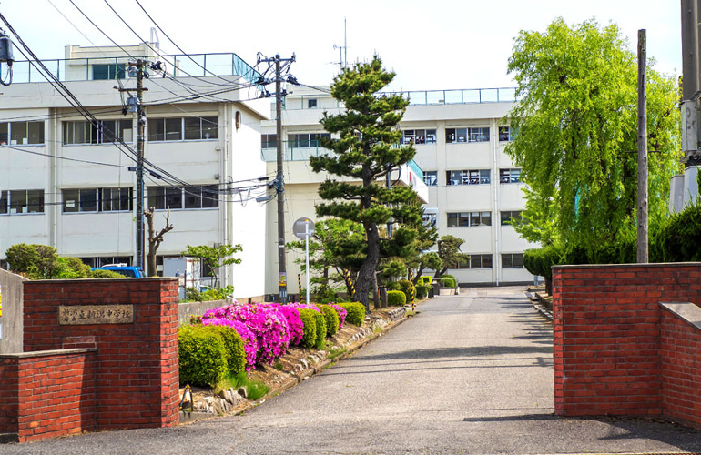 新潟市立東新潟中学校