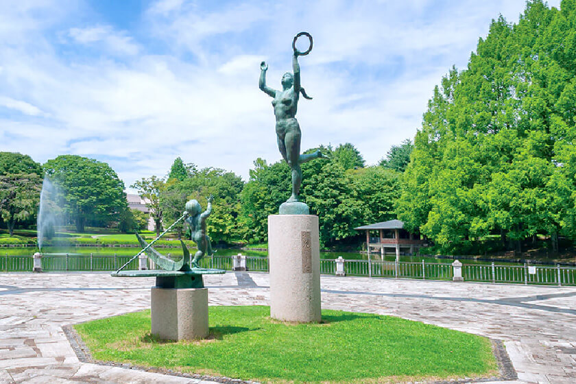 県立博物館や4つの庭園エリアなどが整備され、豊かな景観を楽しめる栃木県中央公園