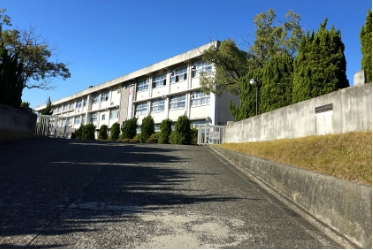 徳山商工高等学校（北門まで）