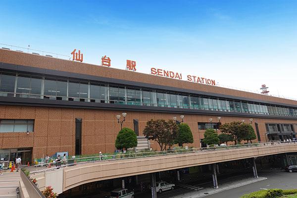 JR「東照宮」駅から1駅乗車4分のJR「仙台」駅（約2.4km・徒歩30分