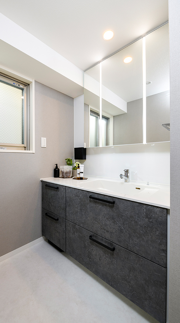 POWDER ROOM